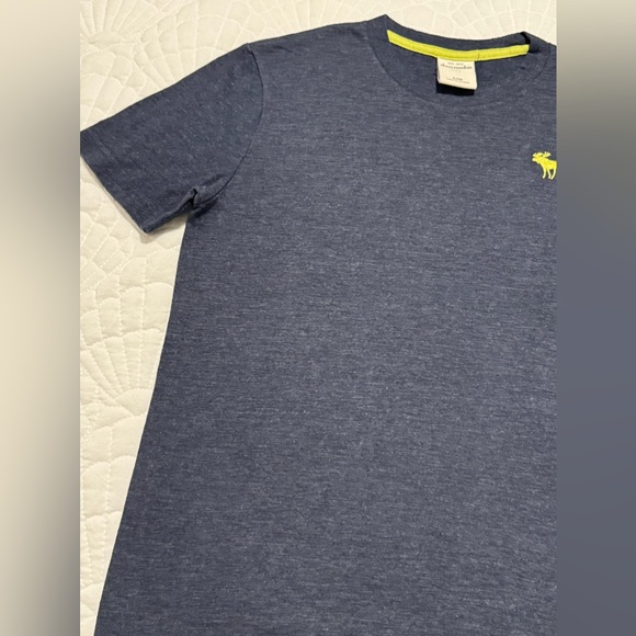 Abercrombie Kids TShirt - Size S (10) - Picture 3 of 14